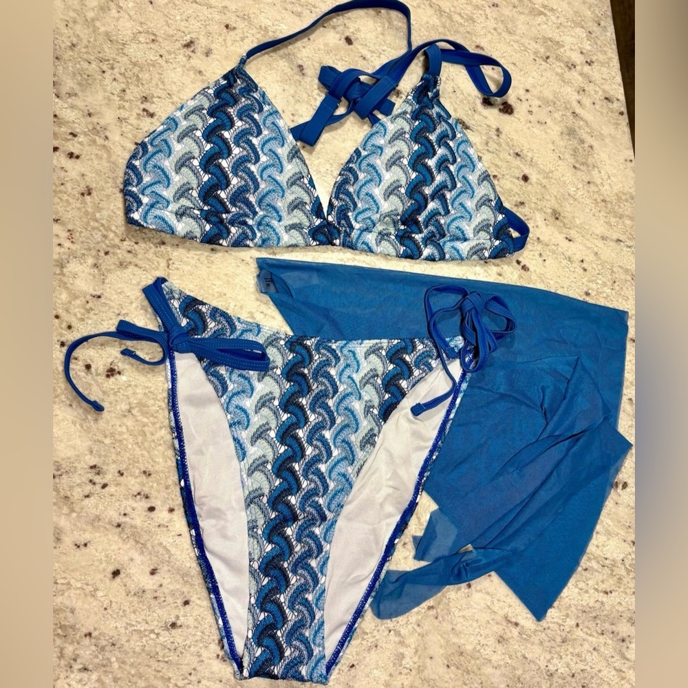 Shein Plus Blue and White Bikini Set with Cover-Up 2X